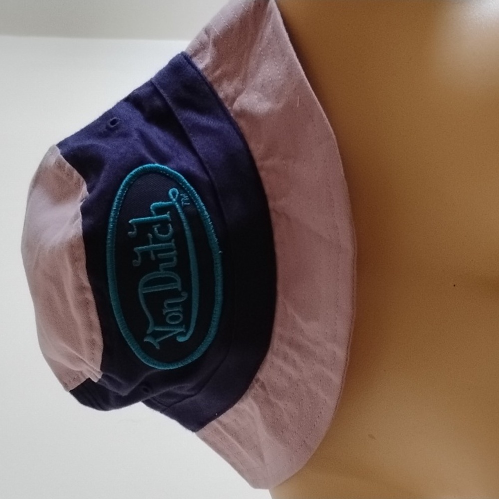 Toddler Von Dutch Two-Tone Bucket Hat. Cutest Hat. Nylon New Without Tags